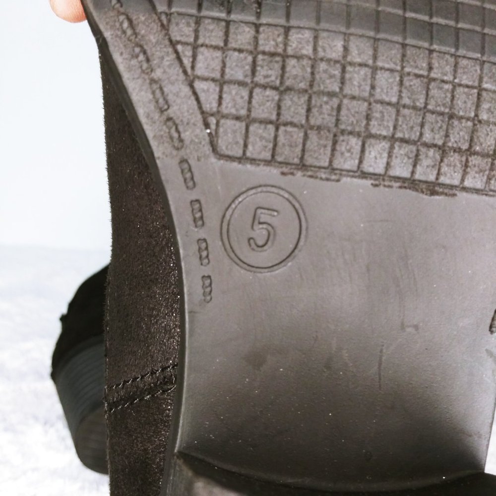 Art Class Booties - image 8